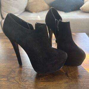 Steve Madden Black Suede High Heel Booties